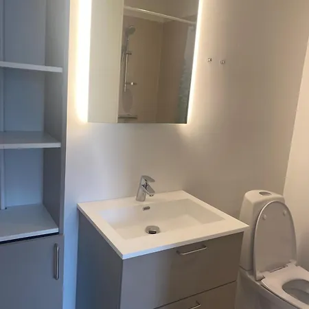 Sportsby - Danhostel, Huse Og