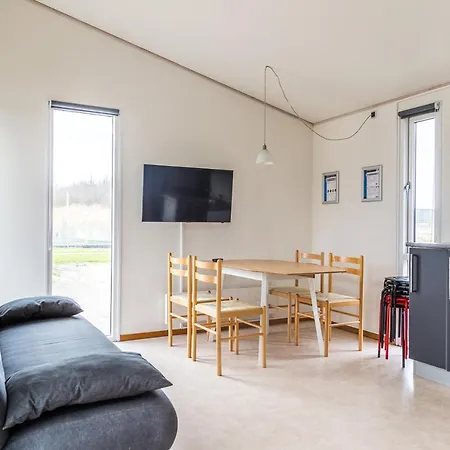 Sportsby - Danhostel, Huse Og Vejen