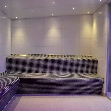 Sportsby - Danhostel, Huse Og * Vejen