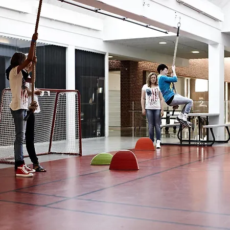 Sportsby - Danhostel, Huse Og *